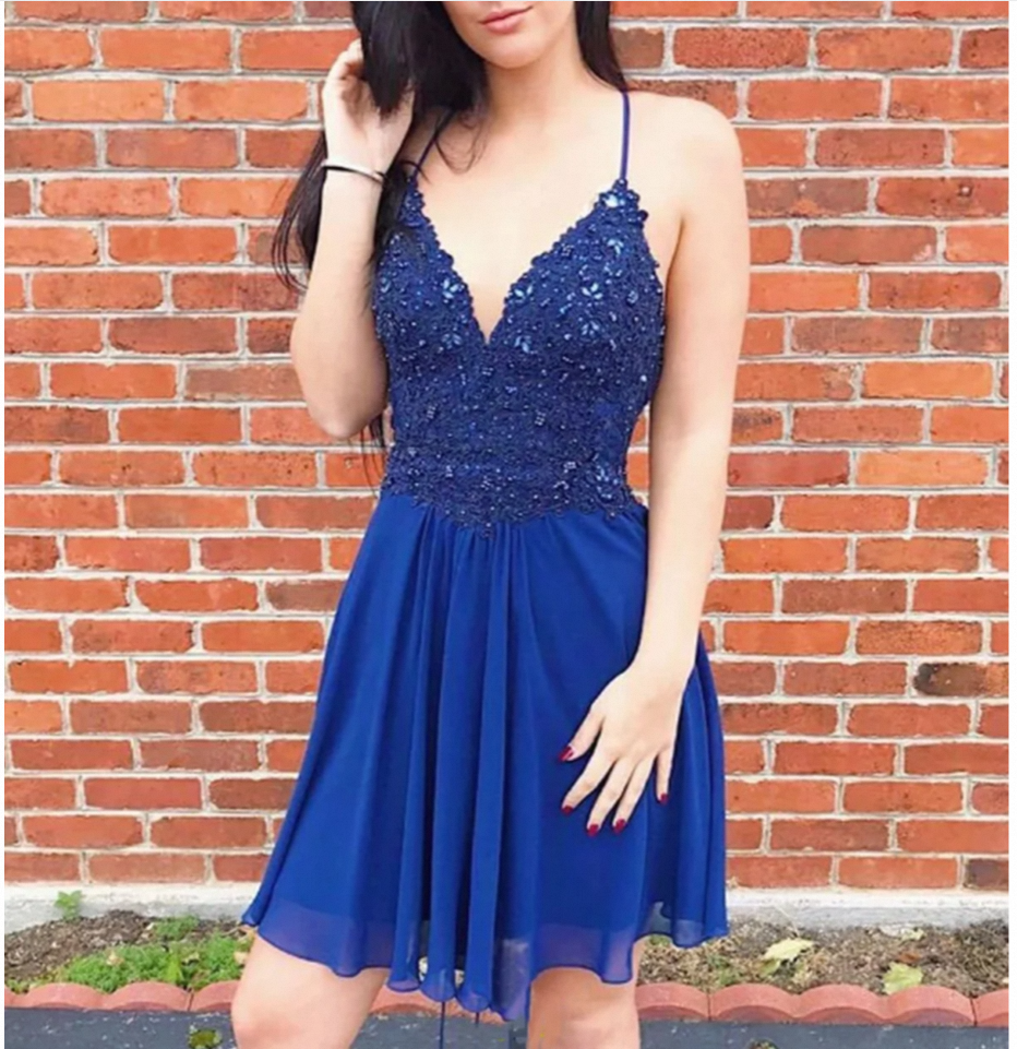 Breaking the Rules: Unique and Nontraditional Royal Blue Prom Dress Options插图