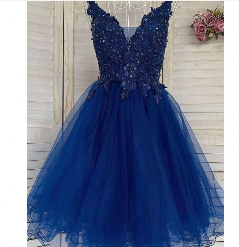 What to Consider When Choosing Between Short and Long Royal Blue Prom Dresses插图