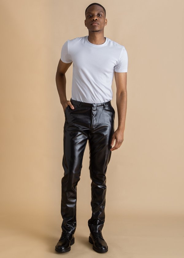 Embracing Winter Style: The Fashion-Forward Appeal of Men’s Leather Pants插图