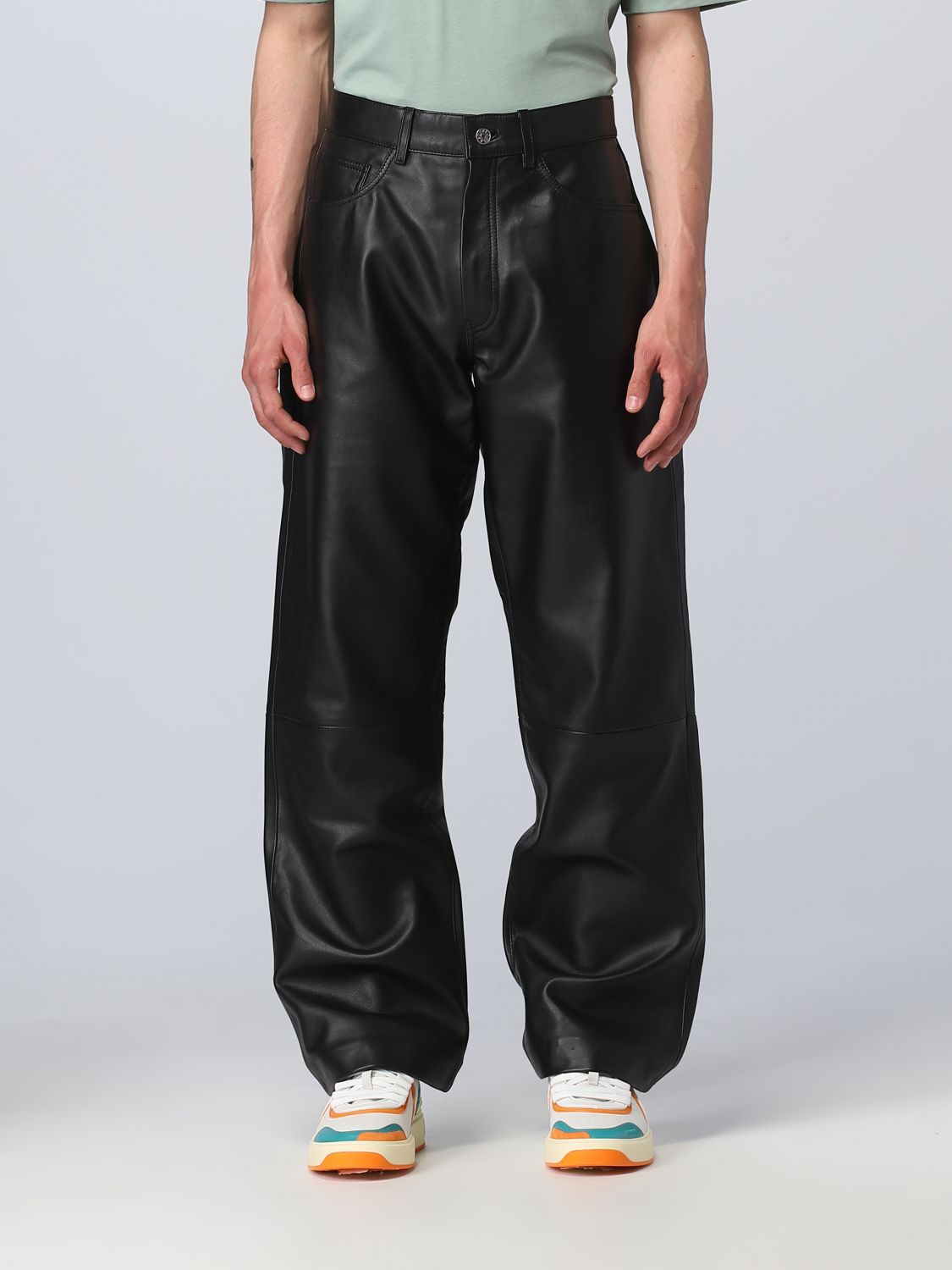Fashionable during and beyond Christmas: Men’s Leather Pants as a Versatile and Timeless Gift插图