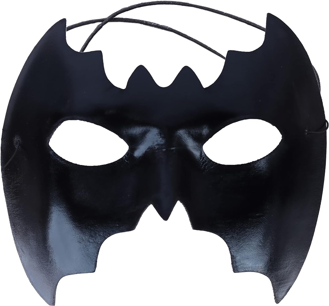 Creative Interpretation of Night Walker: The Most Innovative Batman Mask Design of the Year插图