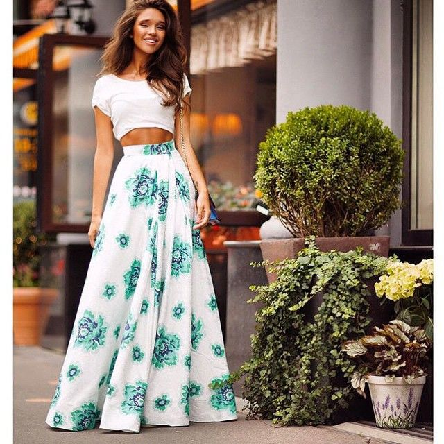 Embrace Elegance: Long Skirts for All Body Types插图