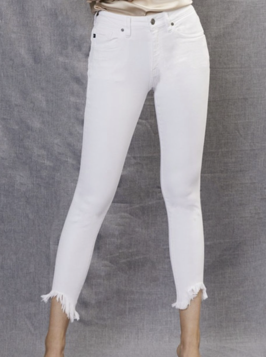 Kancan white jeans: Styling Tips for Rocking It with Confidence插图4