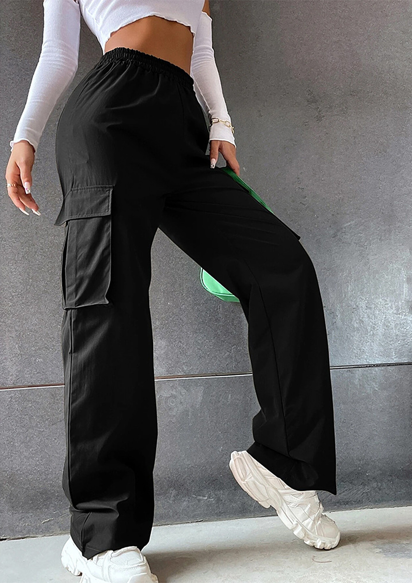 Baggy cargo pants for women for Effortless Fashion缩略图