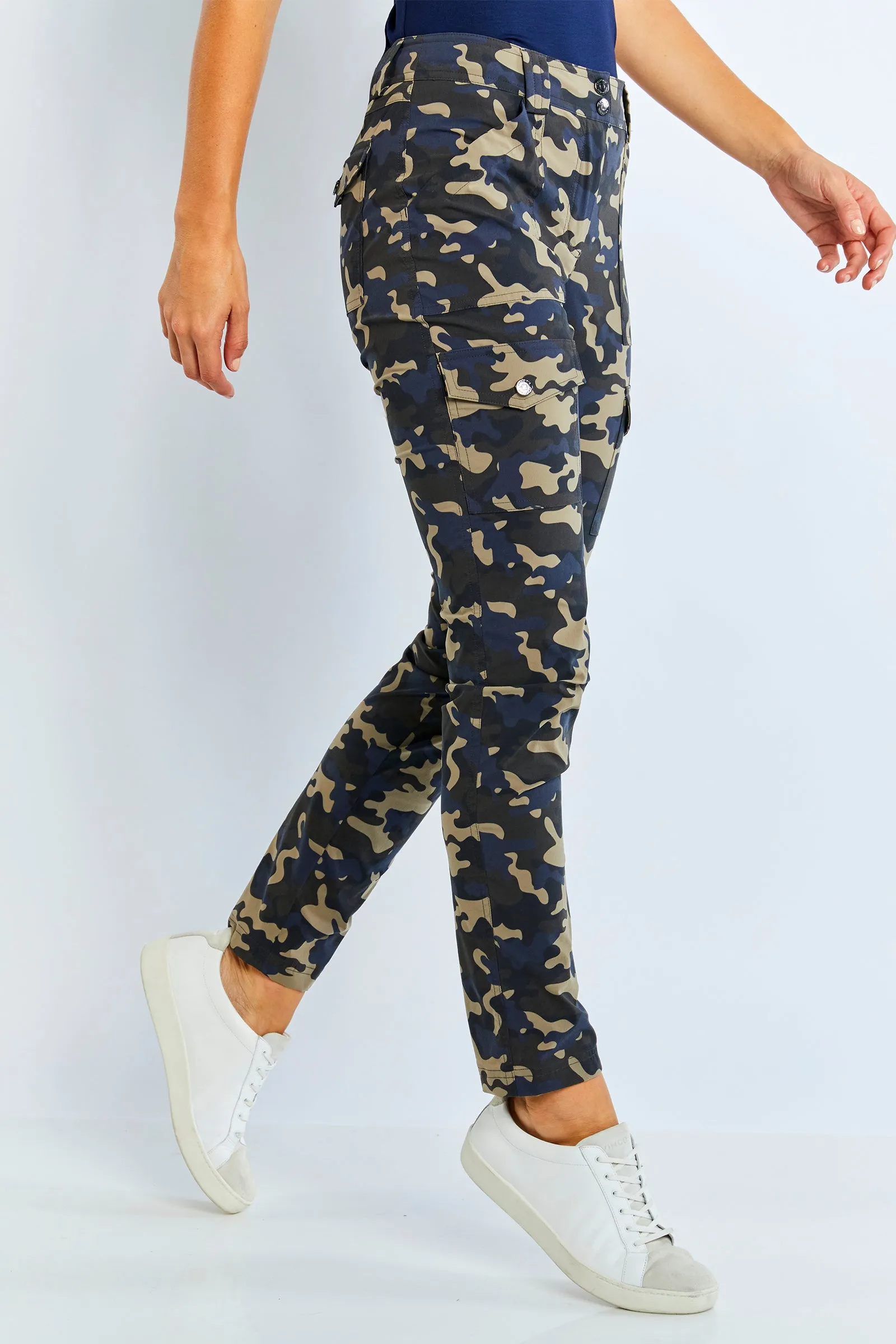 women's camo cargo pants