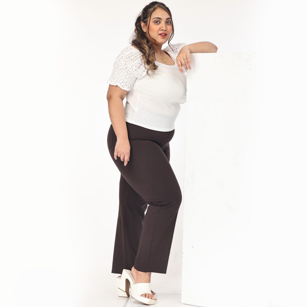 Women’s plus size khaki pants: Style and Comfort Combined缩略图