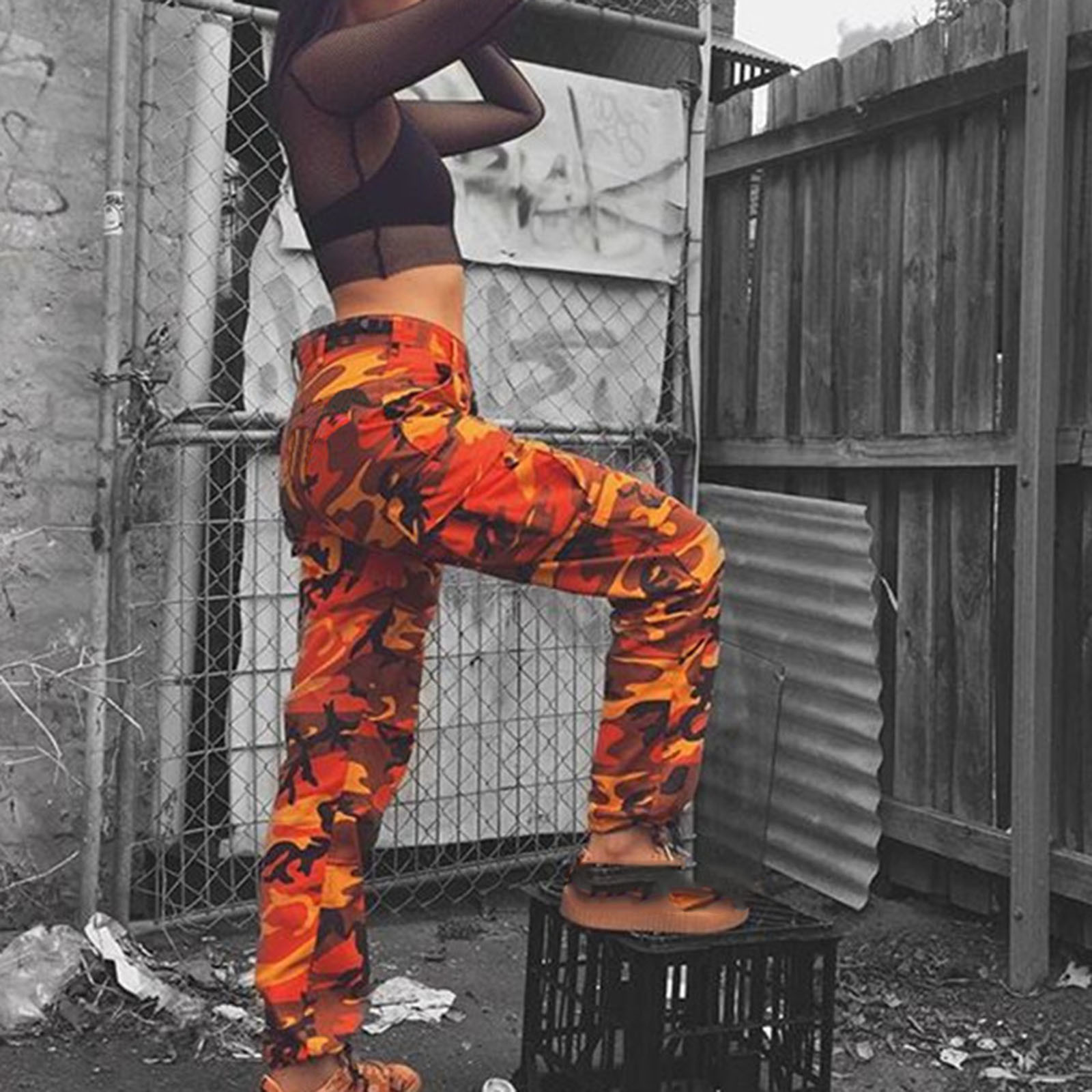 women's camo cargo pants